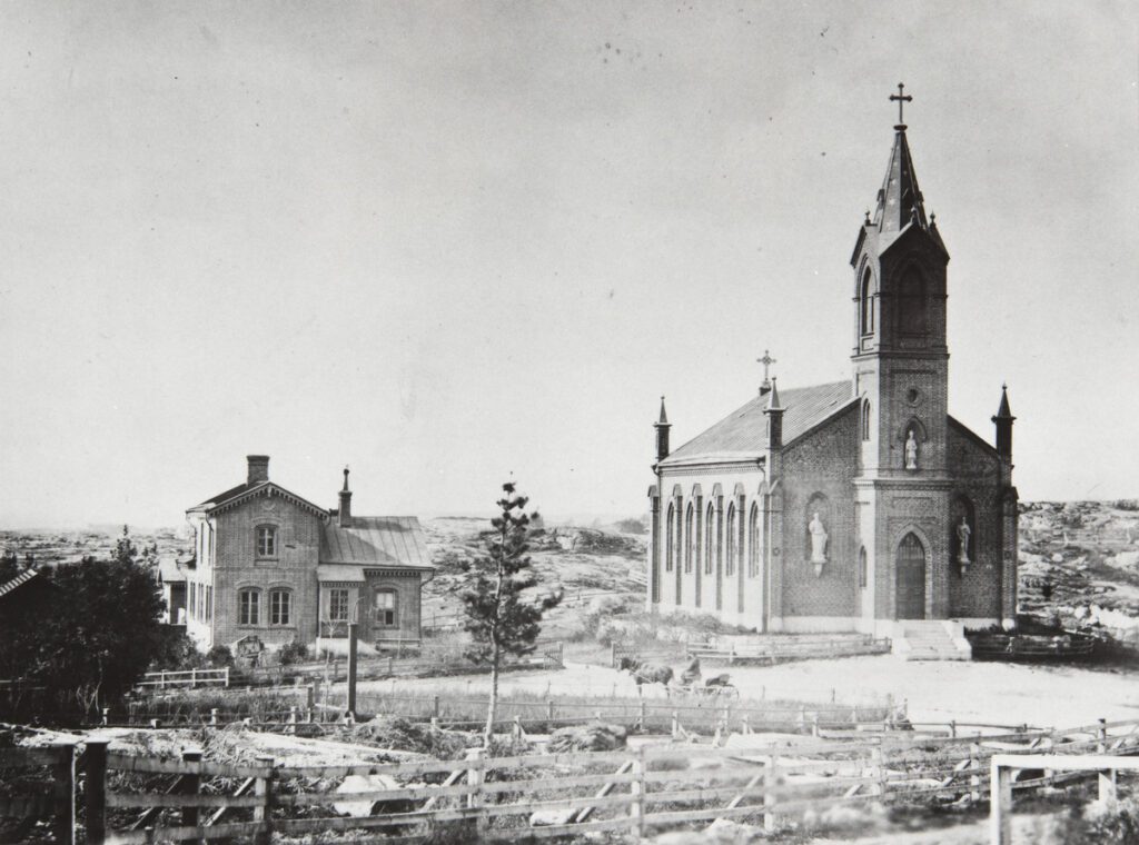 Pyhän Henrikin katedraali ja pappila